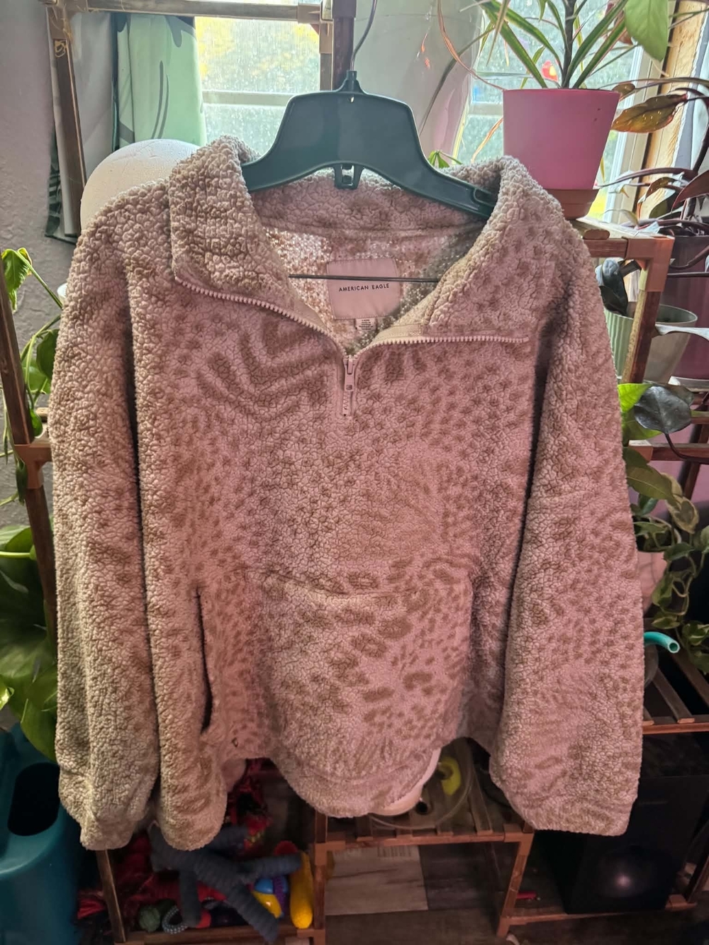 American Eagle Outfitters Mauve Leopard Plush Sherpa Half-Zip
